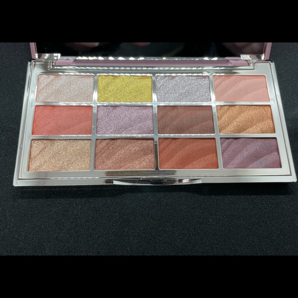 Ciaté London The Velvet Palette - Picture 2 of 4